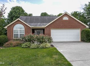 281 Eaton Village Trce, Lenoir City, TN 37771