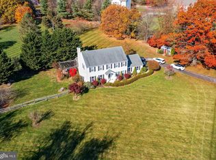 2 Lahawa Dr, Downingtown, PA 19335