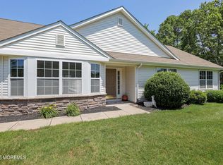 14 Winding River Ct, Lakewood, NJ 08701