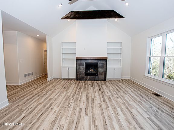 4th image of 11306 Waterview Pl