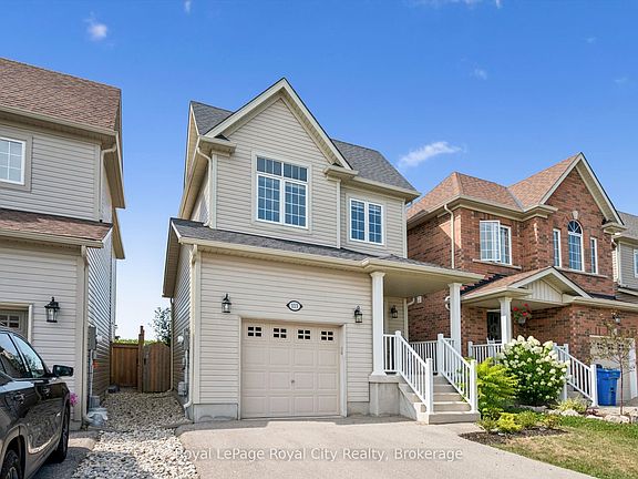 4th image of 113 Courtney St