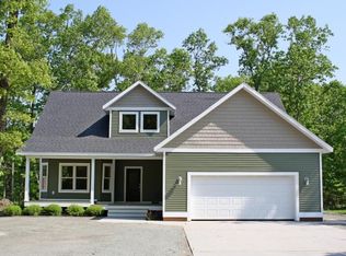 2490 Chestnut Trl, Muskegon, MI 49442