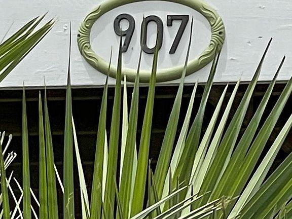 2nd image of 907 Tidelands Dr