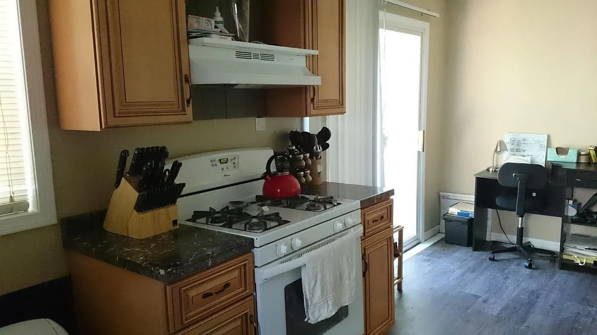 New Kitchen - 6132 Rockwood Rd