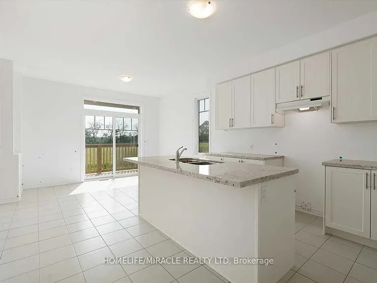 140 Country Club Dr — Photo 10