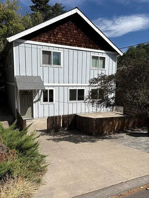 2 bed, 900 sqft, $1,750 — Photo 1