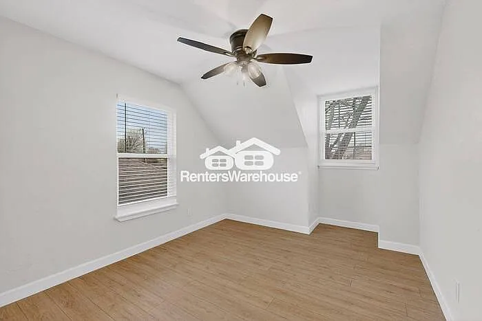 1818 Indian Creek Ct — Photo 31