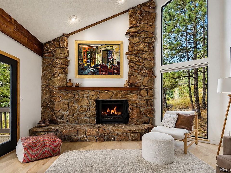 1st image of 865 Aster Way