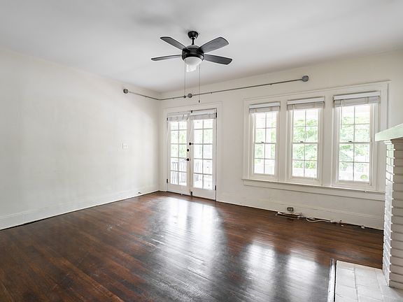 5th image of 536 Boulevard Pl NE APT 1