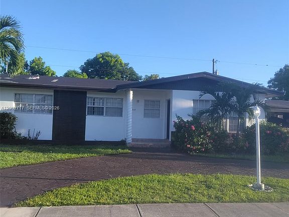 4th image of 11960 SW 176th St
