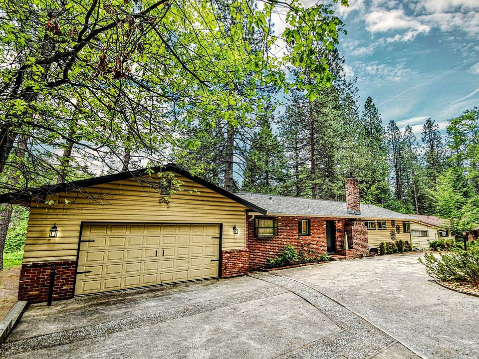 1st image of 1959 Pine Dr