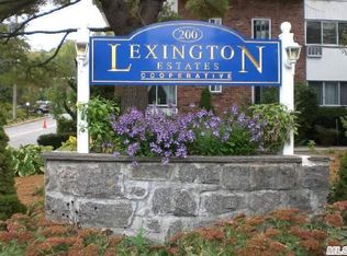 200 Lexington Ave APT 4F, Oyster Bay, NY 11771