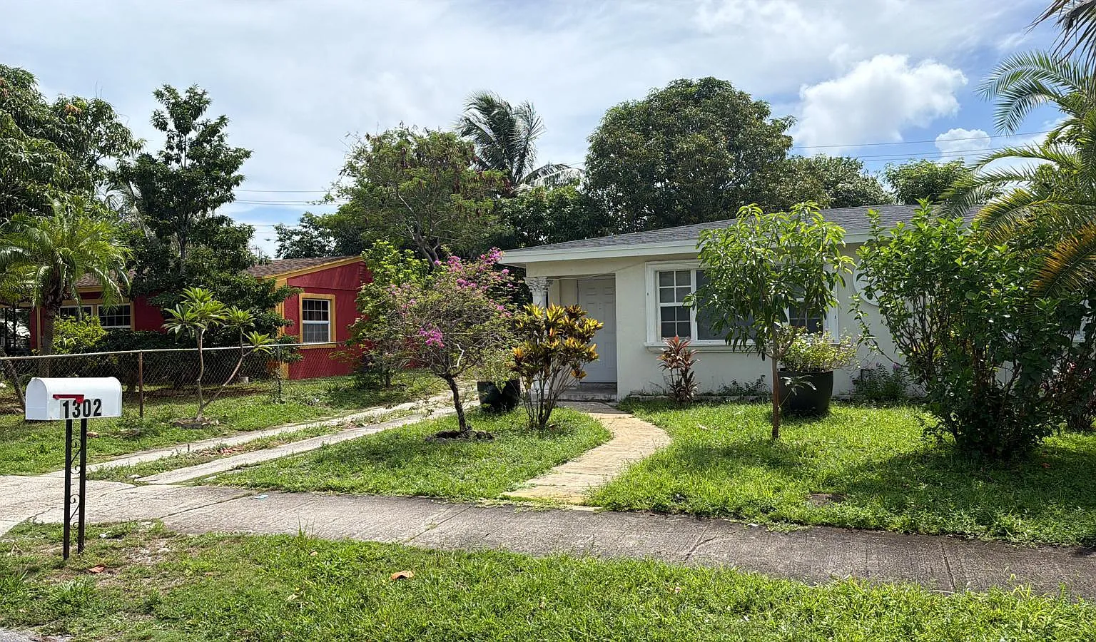 2 bed, 1.0 bath, 769 sqft, $2,000 — Photo 2