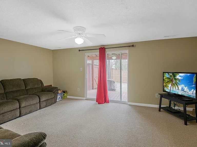 6121 Cedar Wood Dr — Photo 14