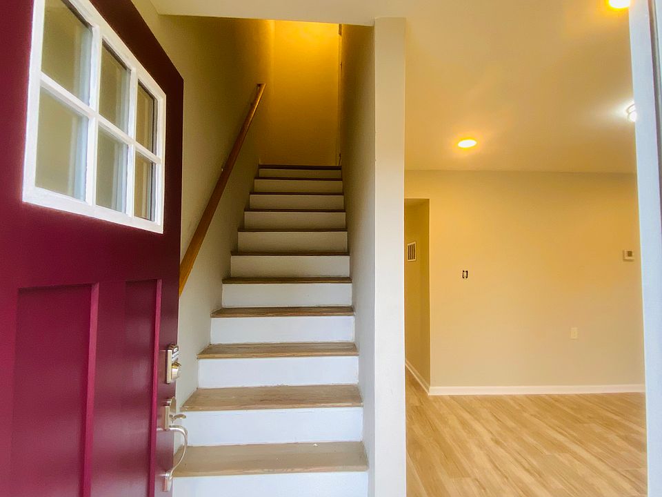 1st image of 1339 Marne Ave #D
