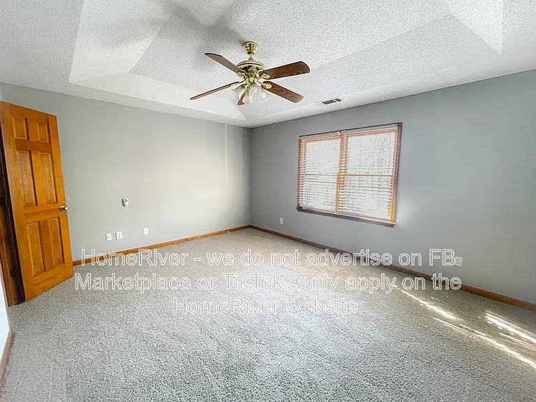 2280 Castle Royale Dr — Photo 19