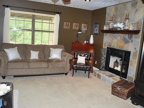 2nd image of 505 Deer Foot Ct