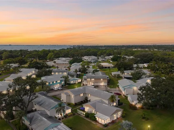 3244 38th Way S APT B, Saint Petersburg, FL 33711