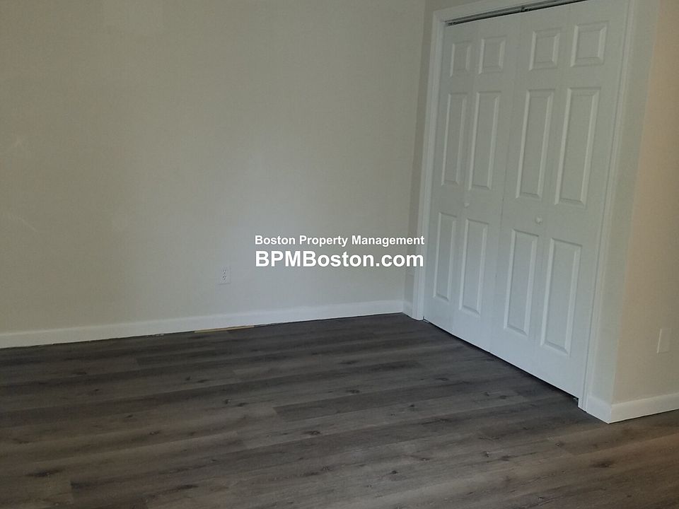 1st image of 55 Elmwood Park APT 6