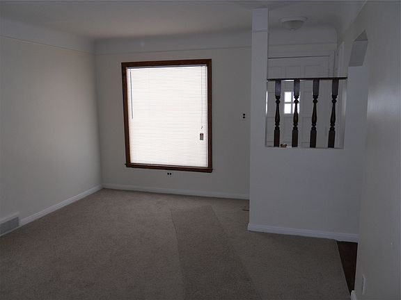 5th image of 14917 Euclid Ave