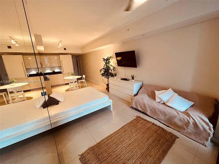 1010 Brickell Ave #2710 — Photo 15
