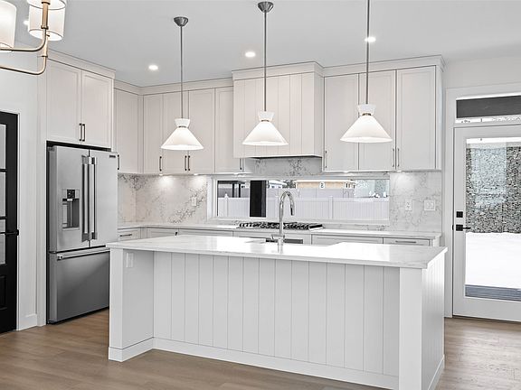 2nd image of 1294 Brechin Pl