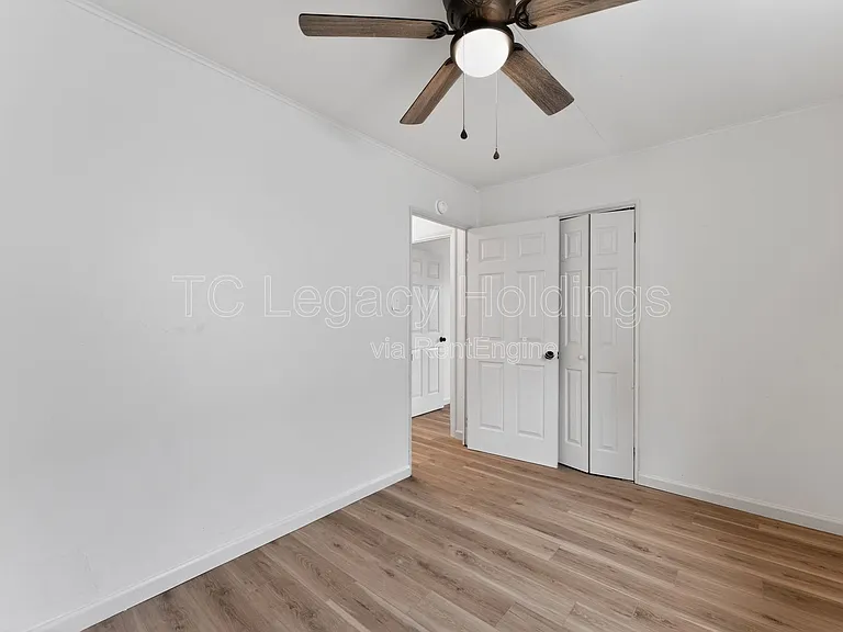 1533 Hoffman Ave — Photo 24