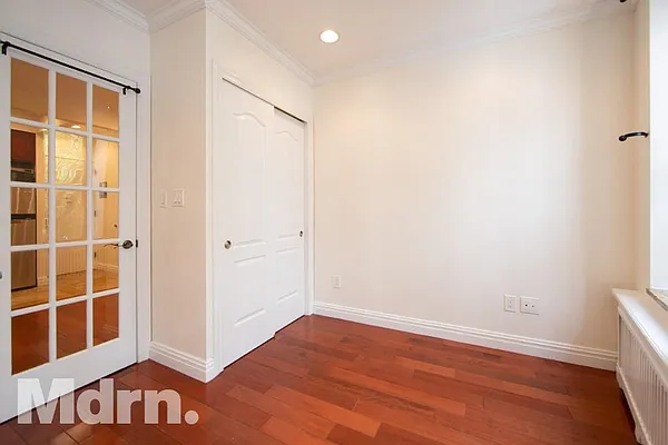 Rented by Mdrn Residential | media 6