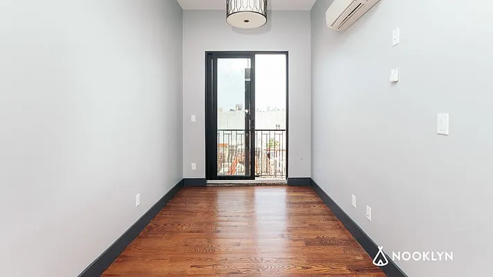 Rented by Nooklyn NYC LLC | media 40