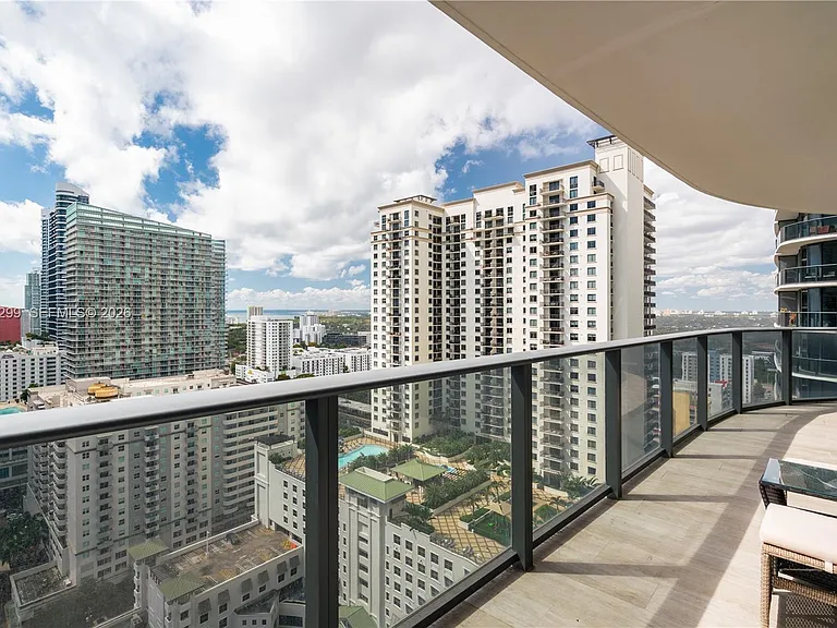 45 SW 9th St #2306 — Photo 8