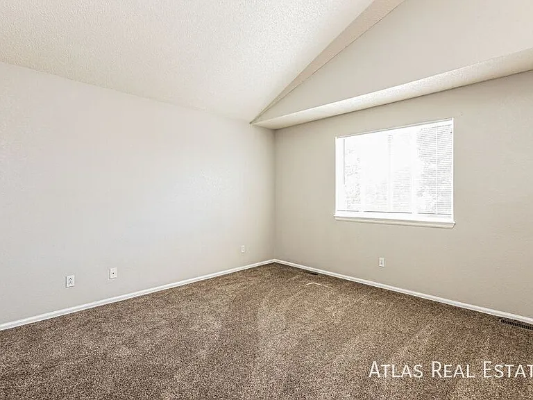5045 Sweetgrass Ln — Photo 11