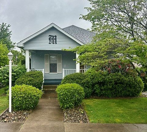 3rd image of 415 Alta Vista