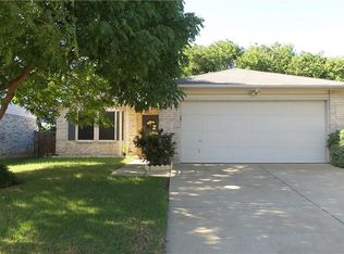 2113 Shawnee Trl, Justin, TX 76247