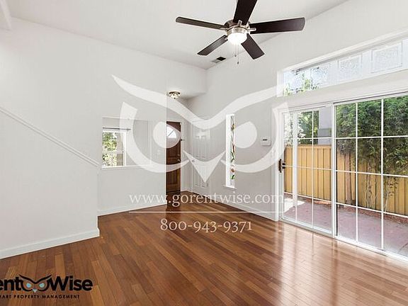 3rd image of 10 Arch St