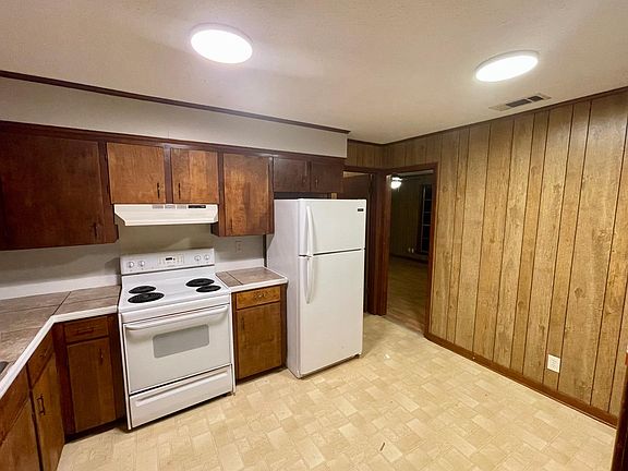 4th image of 65 Town Creek Cir