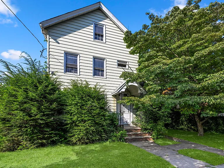 69 Maple St — Photo 9