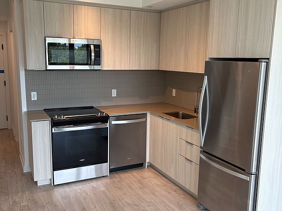 2nd image of 740 Whitlock Ave #615