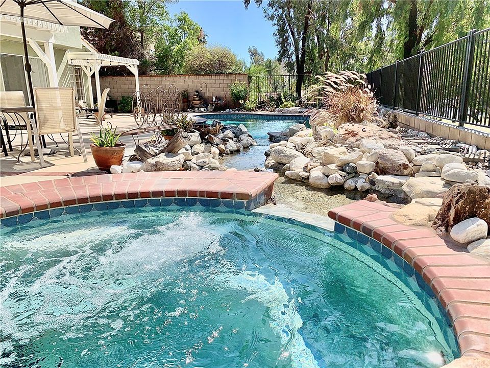 1st image of 23902 Brittlebush Cir
