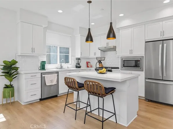 208 Novel, Irvine, CA 92618