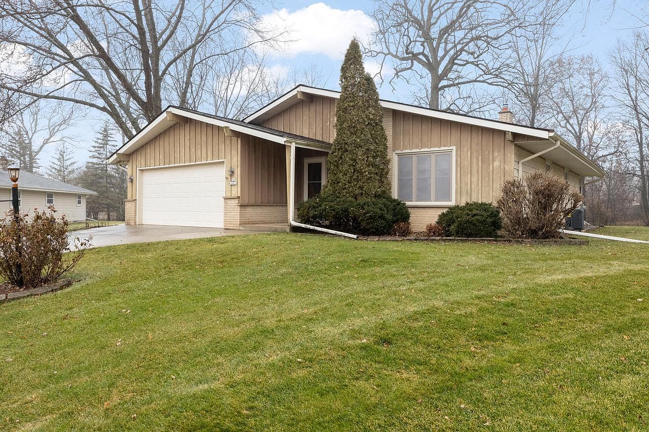 S71W16912 Foxcroft CT, Muskego, WI 53150 Zillow