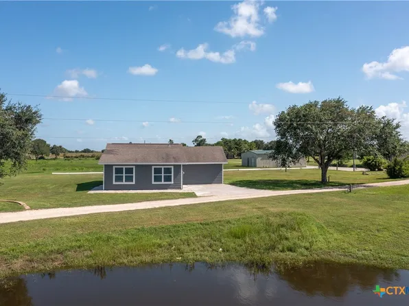 285 Private Road 3190, Edna, TX 77957