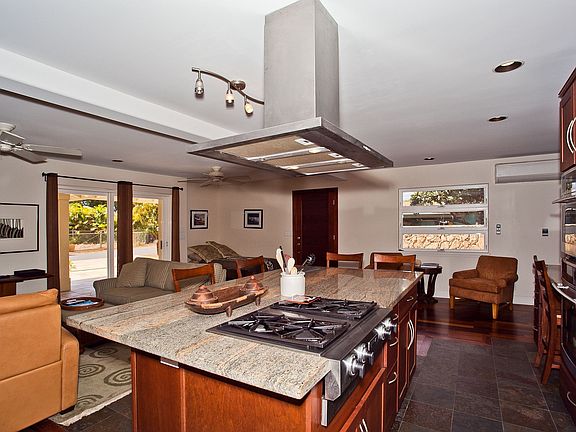 Kitchen looking to Entrance