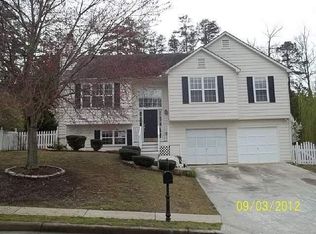 5830 River Ridge Ln, Sugar Hill, GA 30518