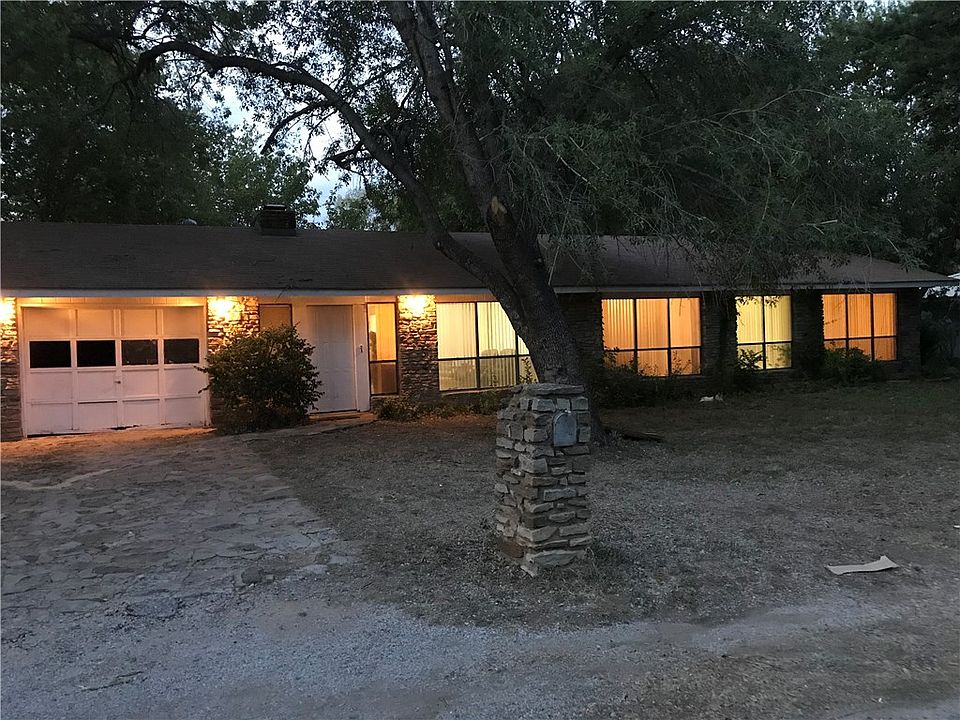 1st image of 1111 Mulberry Dr