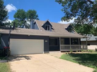 405 N Yellowstone Dr, Brandon, SD 57005