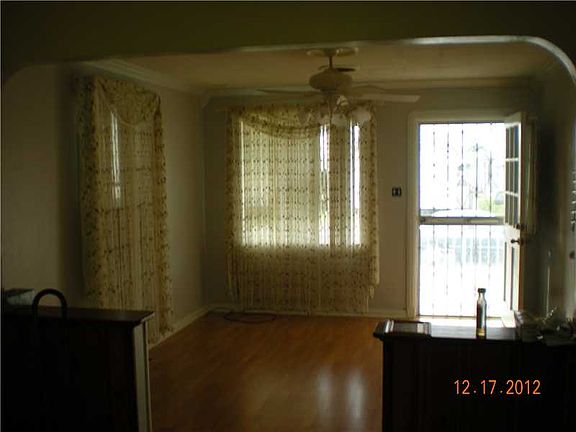 3rd image of 709 1st Ave