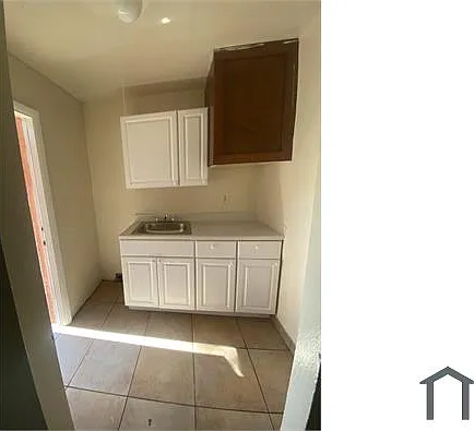 1822 N Dixie Hwy #4 — Photo 4