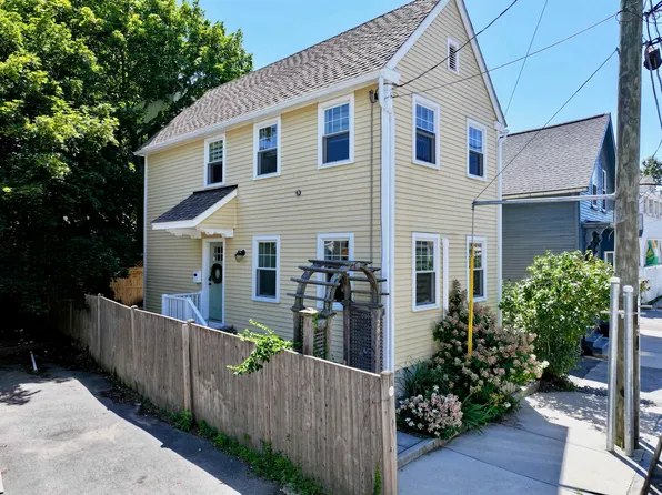 282 Hanover Street, Portsmouth, NH 03801