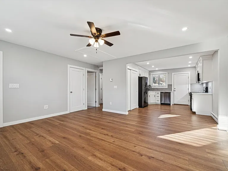 285 Stamets Rd #2 — Photo 11