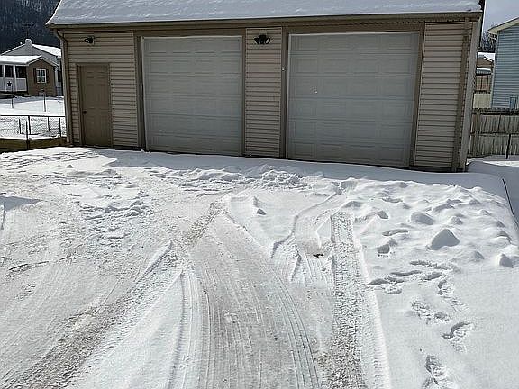3rd image of 2907 Capewood Ct